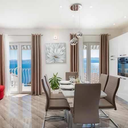 Fba Family Beach Apartments أوميس المظهر الخارجي الصورة