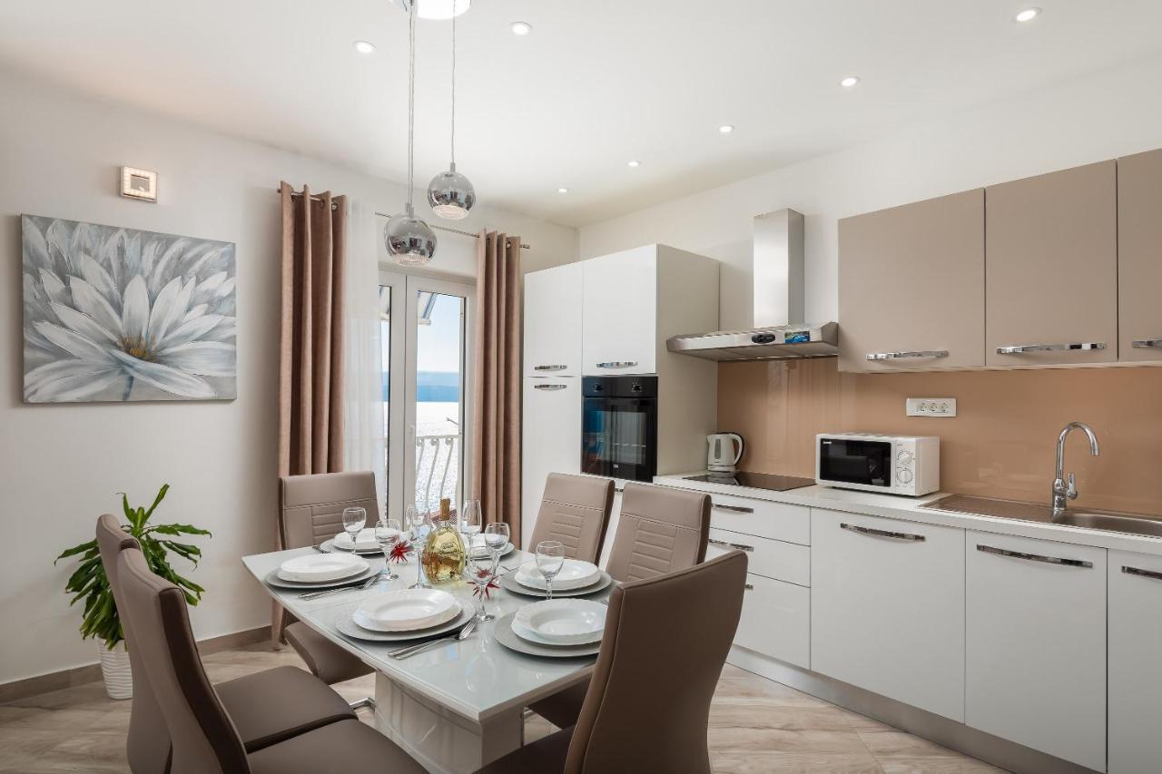 Fba Family Beach Apartments أوميس المظهر الخارجي الصورة