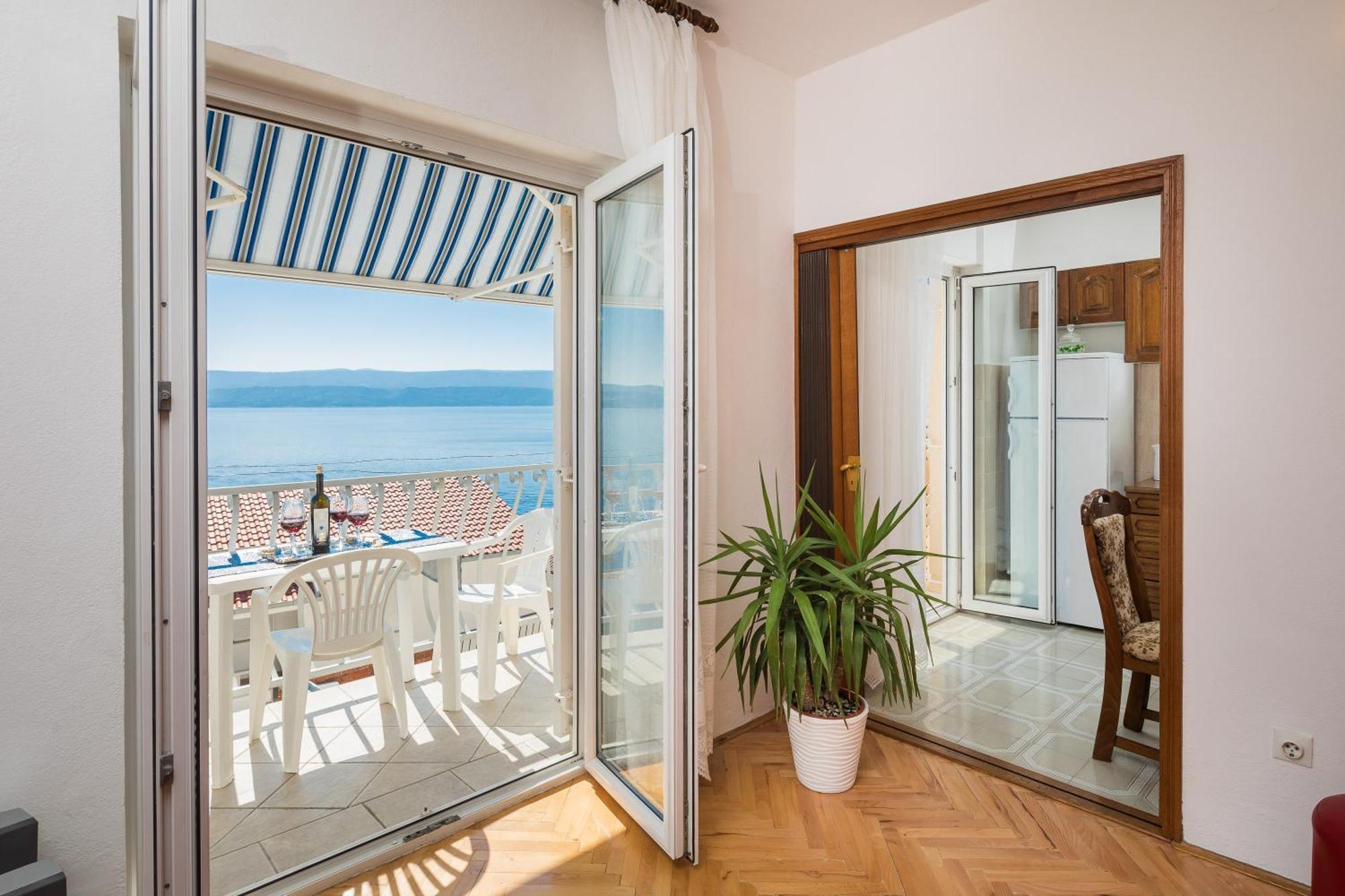 Fba Family Beach Apartments أوميس المظهر الخارجي الصورة