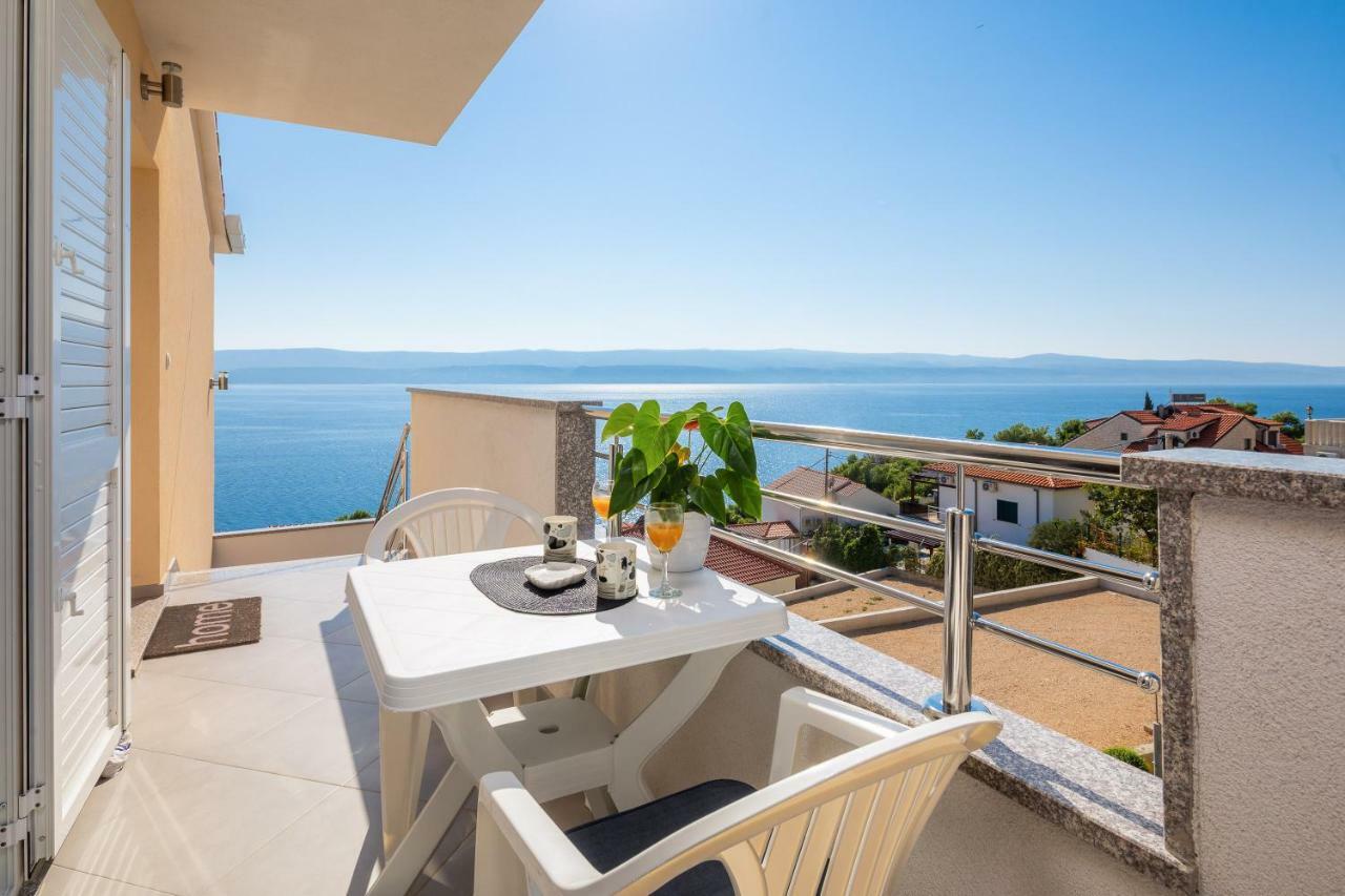 Fba Family Beach Apartments أوميس المظهر الخارجي الصورة