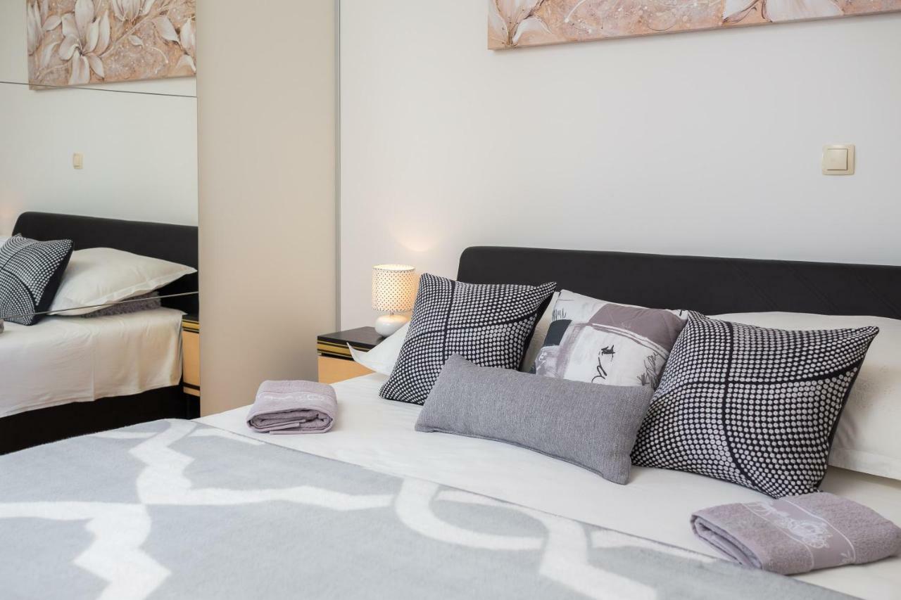 Fba Family Beach Apartments أوميس المظهر الخارجي الصورة