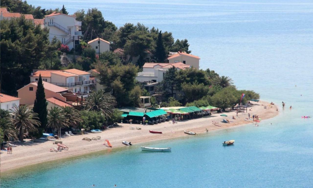 Fba Family Beach Apartments أوميس المظهر الخارجي الصورة